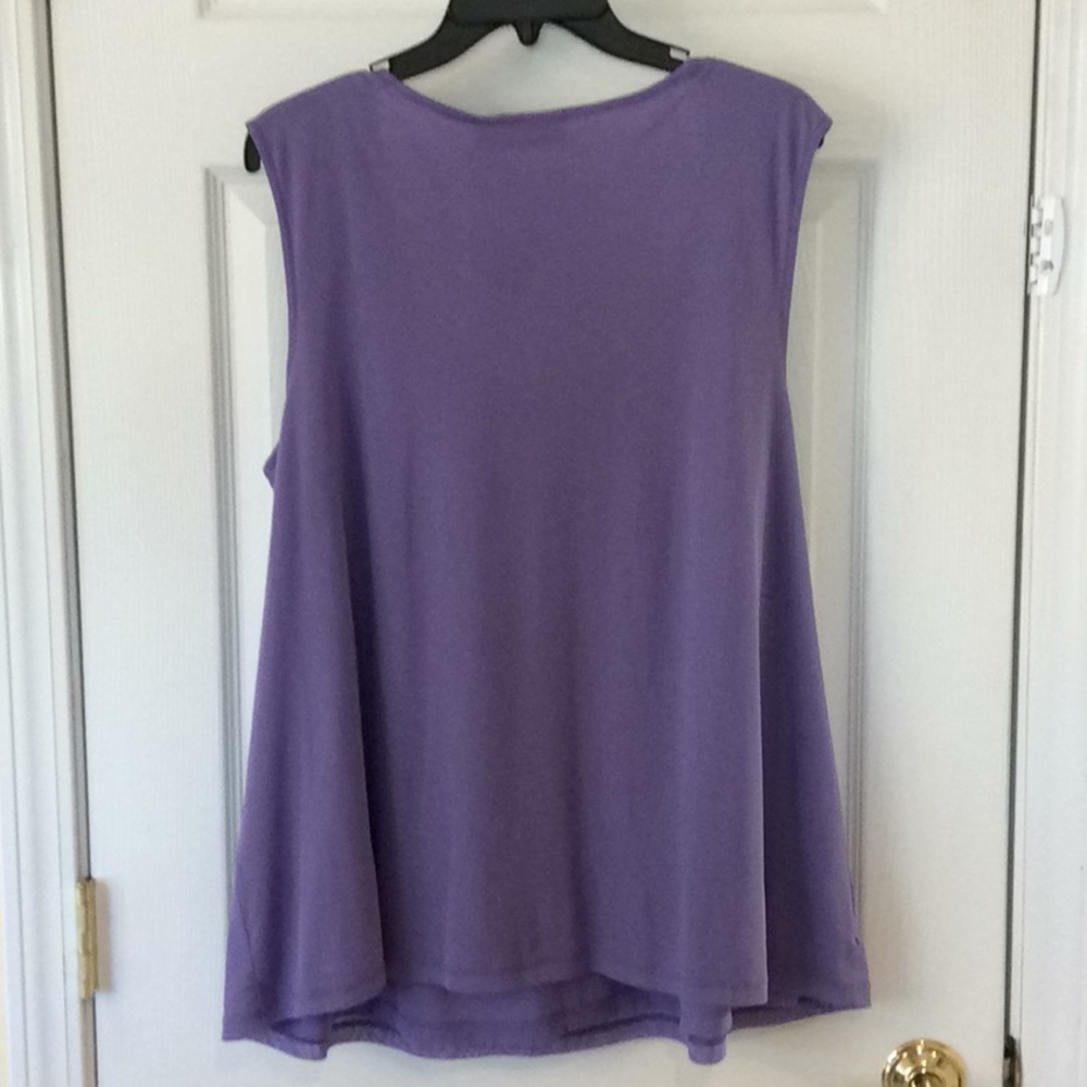 FINAL SALE PRICE Sleeveless Elle Top w/ Scroll Fabric Detail in 2X - Picture 3 of 4